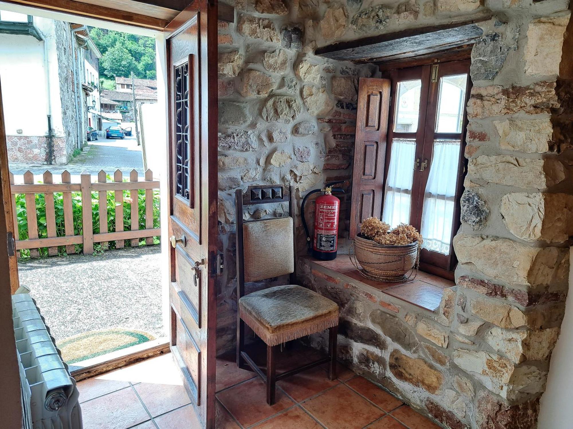 Casa Rural El Puente De Agues Soto De Agues Exteriér fotografie